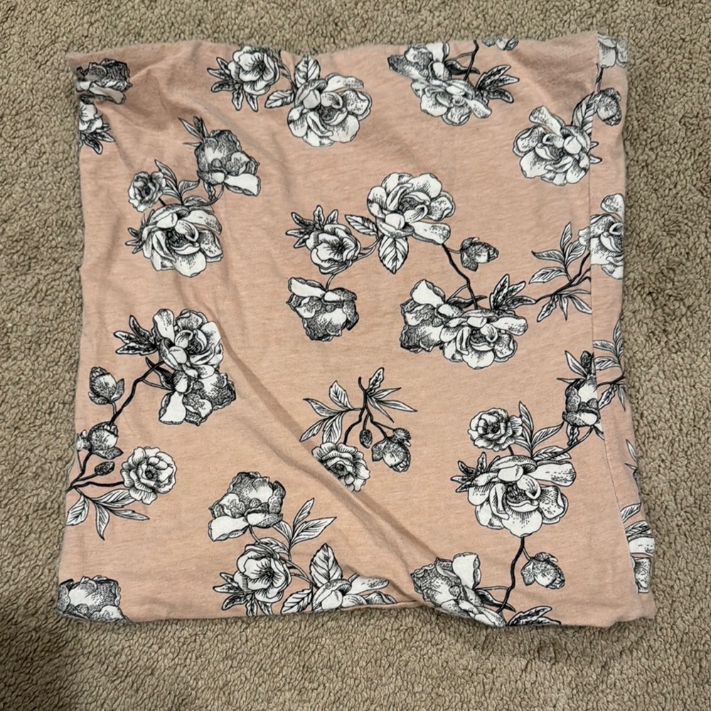 Chic Floral Tube Top in Peach and Black